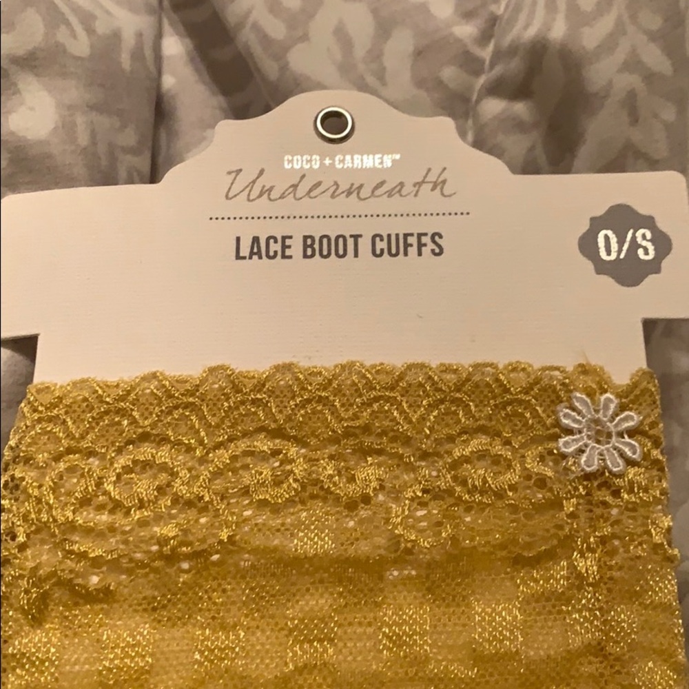 Lace boot cuffs - Picture 2 of 3